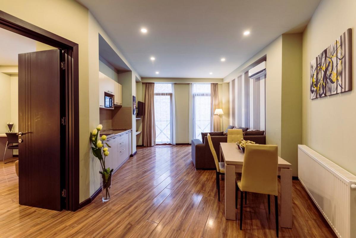 Sani Apart Hotel Тбілісі Екстер'єр фото