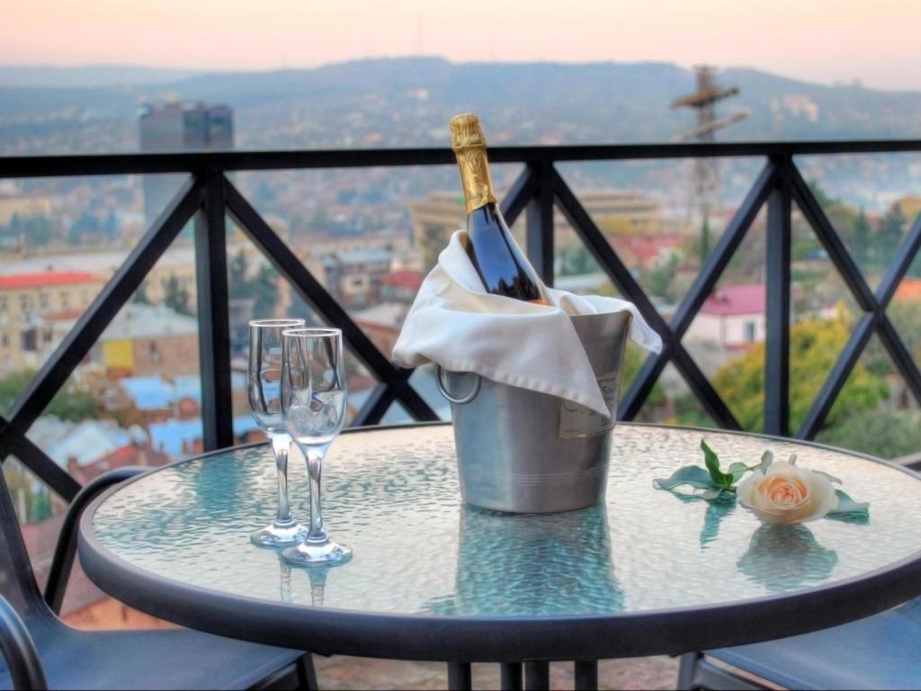Sani Apart Hotel Тбілісі Екстер'єр фото